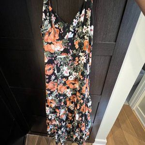 Abercrombie Ruffle Tiered Maxi Dress - Black Floral, Small Tall
